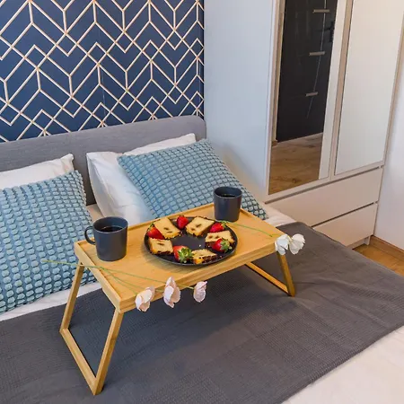 Old Town - Balcony, Location - By Rentujemy * Wrocław