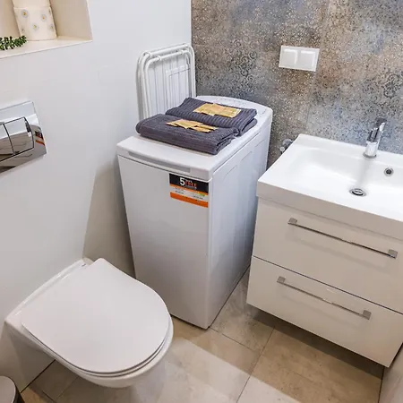 Old Town - Balcony, Location - By Rentujemy Wrocław