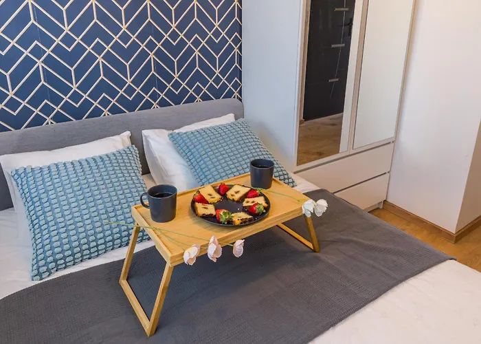 Old Town - Balcony, Location - By Rentujemy * Wroclaw